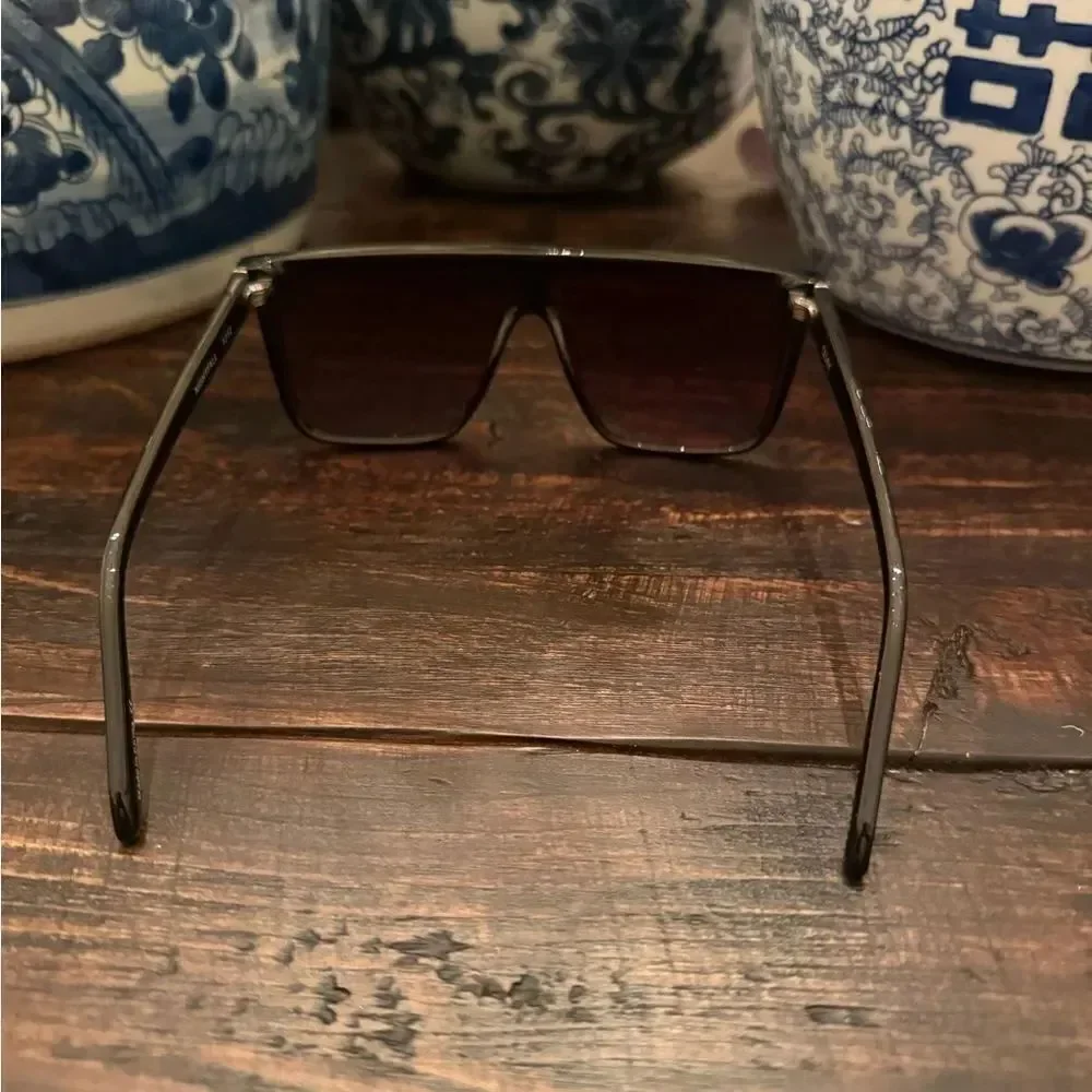 Quay Nightfall Sunglasses⭐️